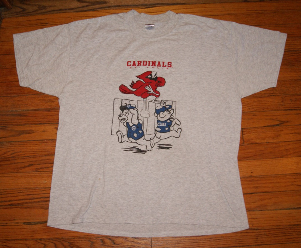 VTG Y2K St Louis Cardinals Kicking Dust on Cubs Gray XL TShirt Cubbies Rivarly